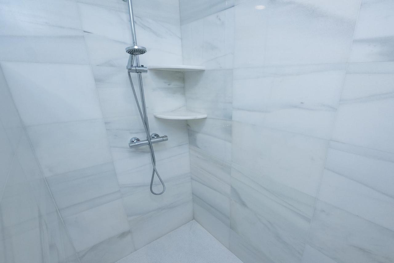 Queen Room Spa Bath