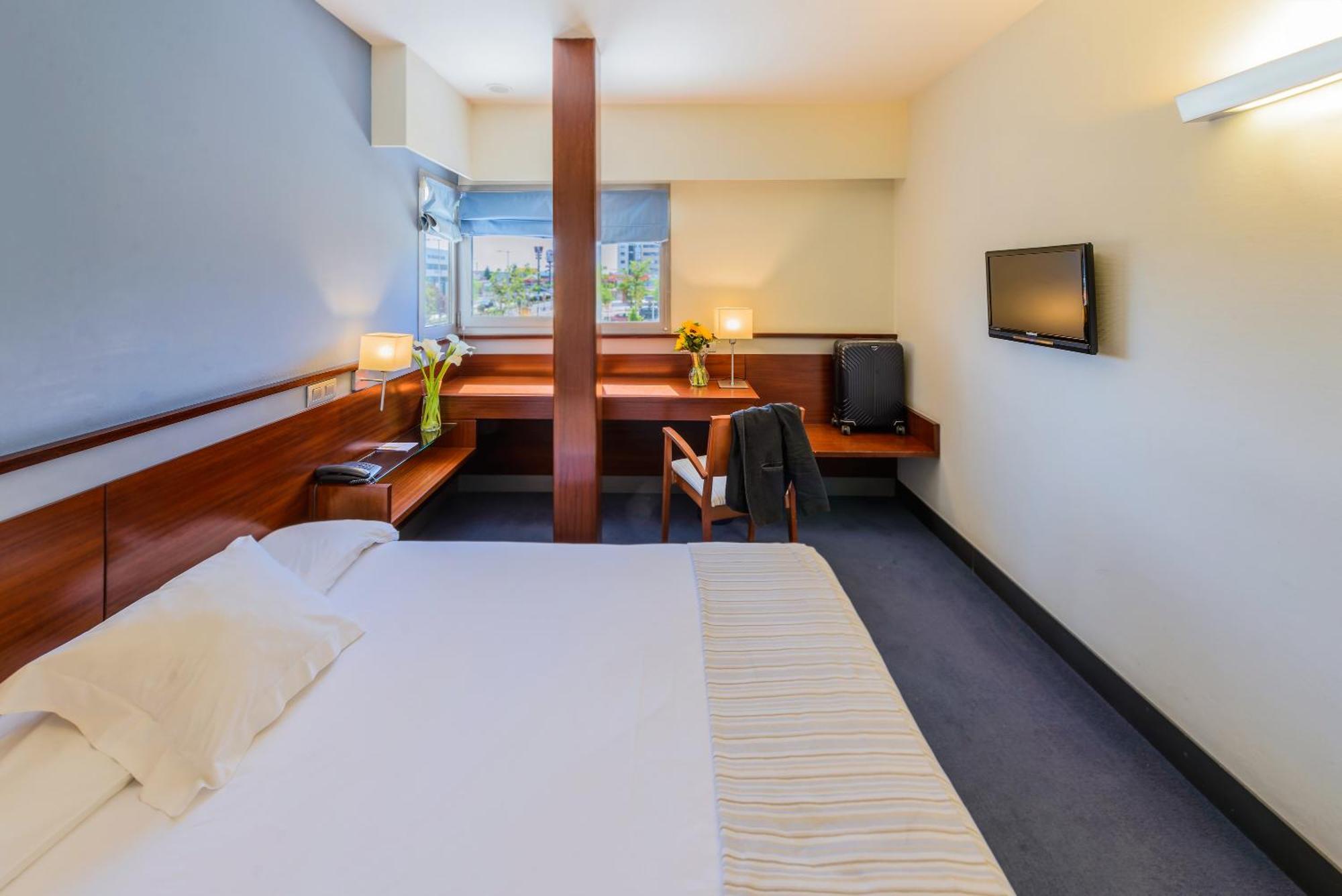 Single Room,1207911871:JPEG